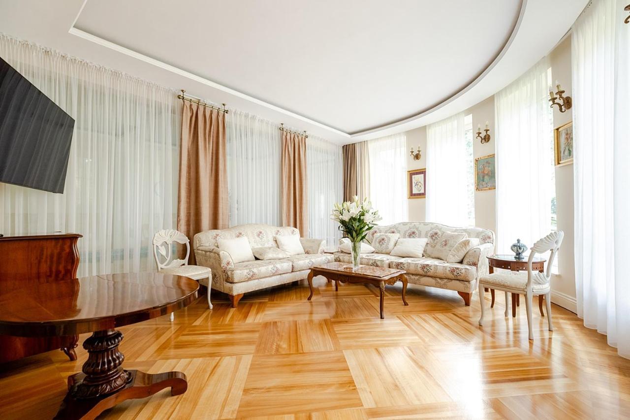 Luxury Villa Indoor Pool Warsaw Magdalenka Экстерьер фото